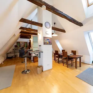Apartment Pharmacy-loft, Graz